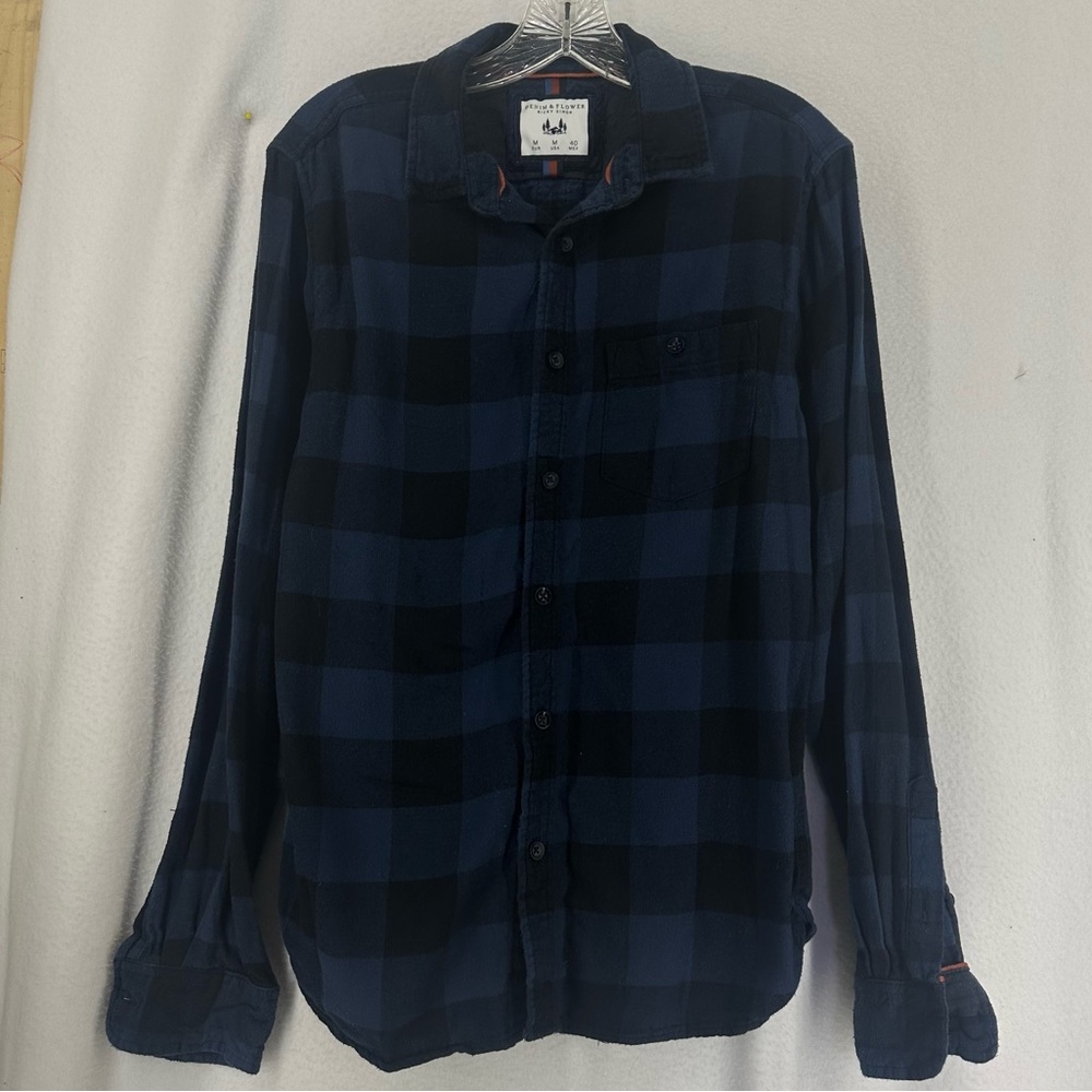 Denim & Flowers Checkered Button Down Flannel Women’s Medium Blue‎